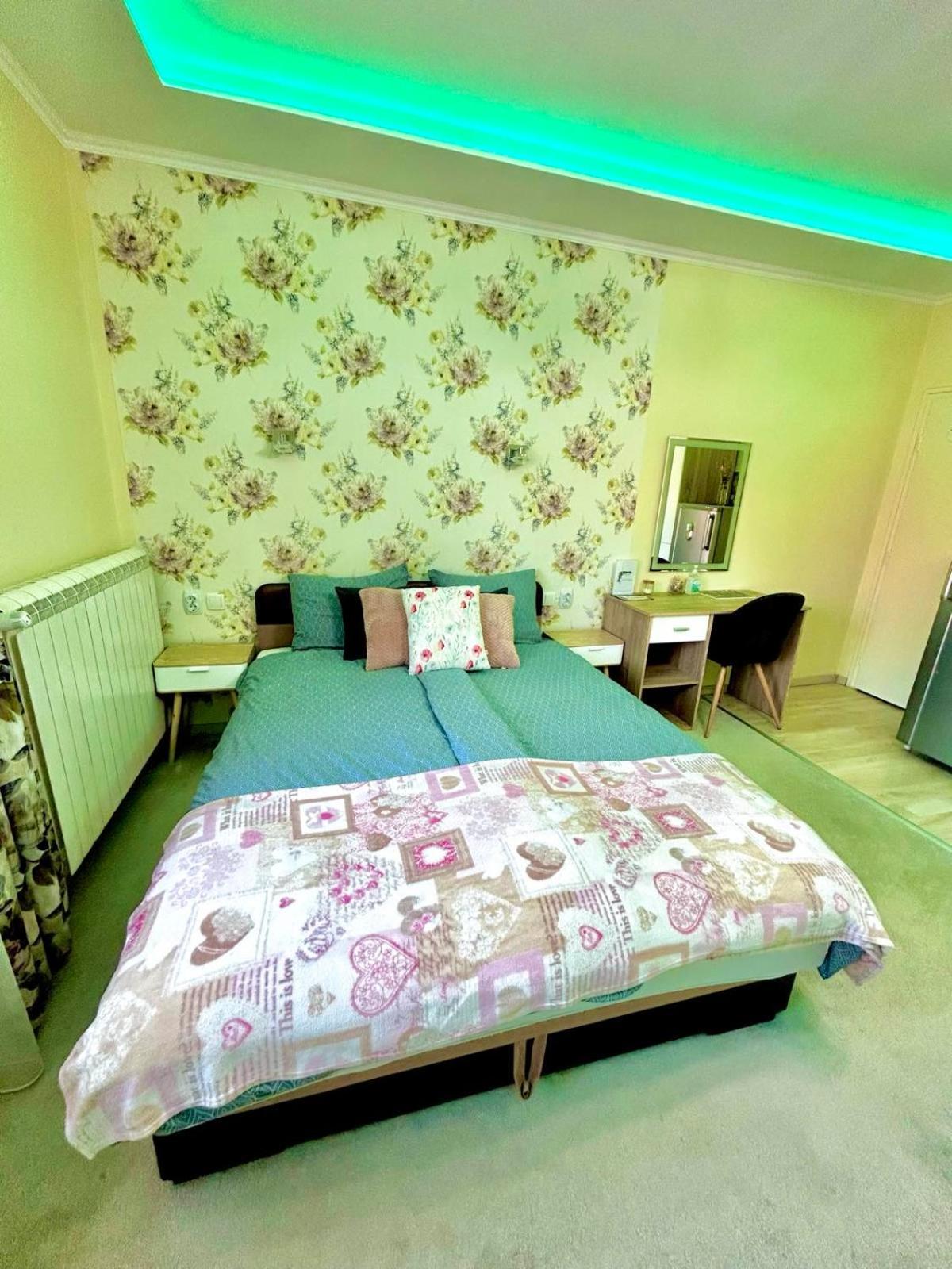Belien Apartman Makó Exterior foto